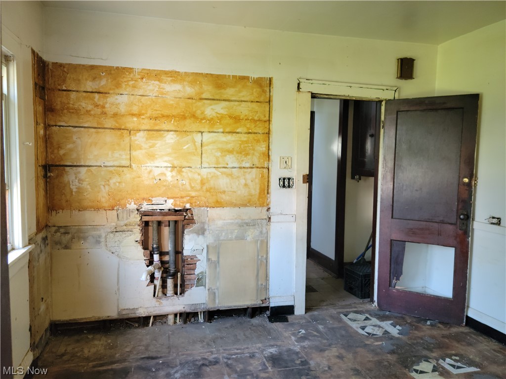 East Blvd - Residential Income