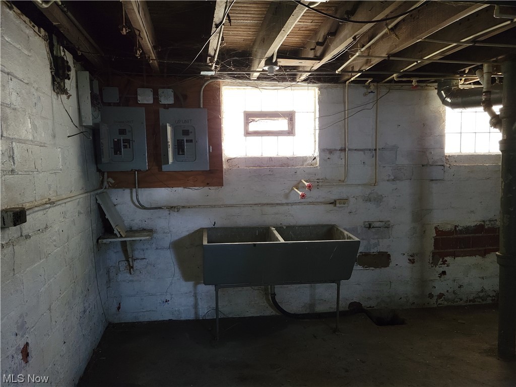 East Blvd - Residential Income