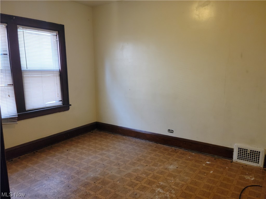 East Blvd - Residential Income