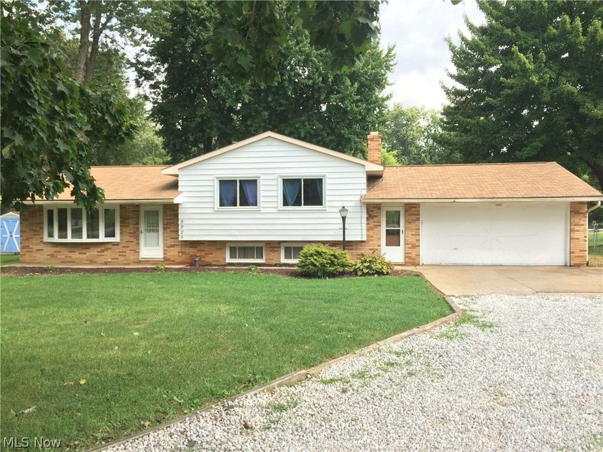 3 Level 3 Bedroom 2.5 Bath Brick and Aluminum Split. Hardwood Floors and Ceramic. Family room with fireplace.  Newer Oak Kitchen with eating area. Basement Access from Garage with New Garage door opener and key pad. New slider off dining room. Newer windows. 20x15 Deck with access from master bedroom. Large Lot with Fenced back yard. Very Motivated Seller, Please bring offers.