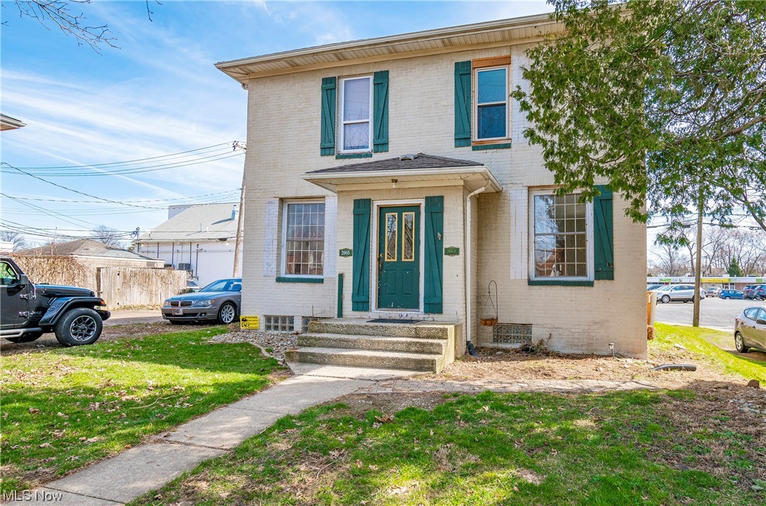 Don't miss this great investment opportunity! Wonderful all brick 2 unit loaded with character, hardwood flooring, bay windows and improvements throughout.
Second unit has many updates including: a remodeled kitchen, remodeled bathroom, & new flooring in the hallway, kitchen, and bath. All three bedrooms with newer carpet are located on the upper level. The spacious kitchens grant access to a back deck. General updates include: Roof 2015, Rubberized flat roof 2017, complete electrical update 2016, new high efficiency furnace (one side), newer HWT. Generously sized rooms: Living 18.5x14, dining 14x14, kitchen 16x14, master 15x14, bedroom 12.5x11, bedroom 11.5x9, bathroom 6.5x8. Don't let this opportunity pass you by! Schedule your private viewing today!
