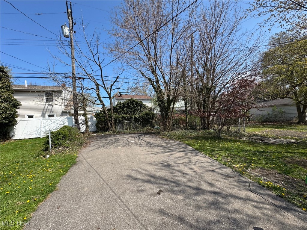 19451 Monterey Avenue, Euclid, Ohio image 19