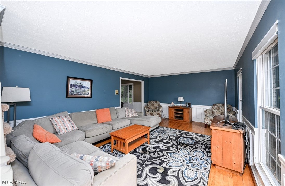 1855 Settlers Reserve Way
