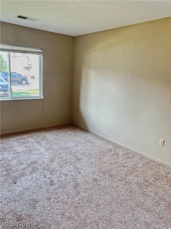 Brookledge Commons Condos - Residential Lease