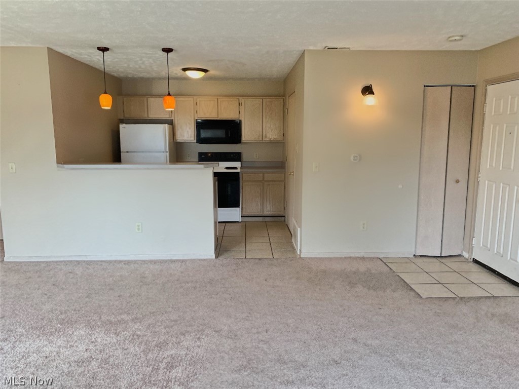 Brookledge Commons Condos - Residential Lease