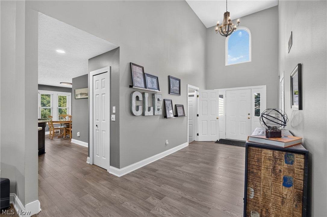 3270 Greentree Circle