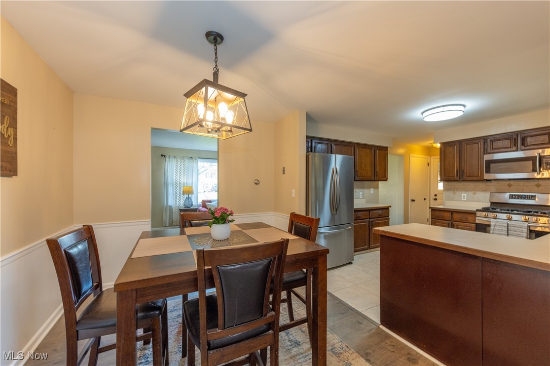 451 Green Garden Drive, Youngstown, Ohio image 12