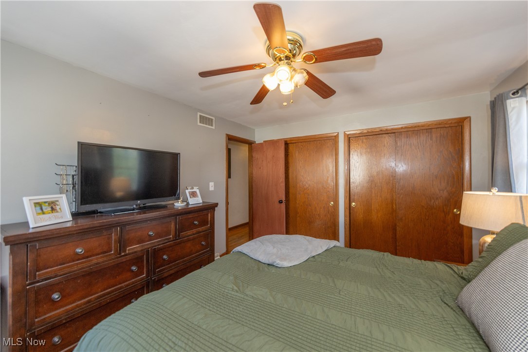 451 Green Garden Drive, Youngstown, Ohio image 28
