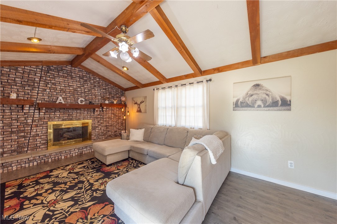 451 Green Garden Drive, Youngstown, Ohio image 14