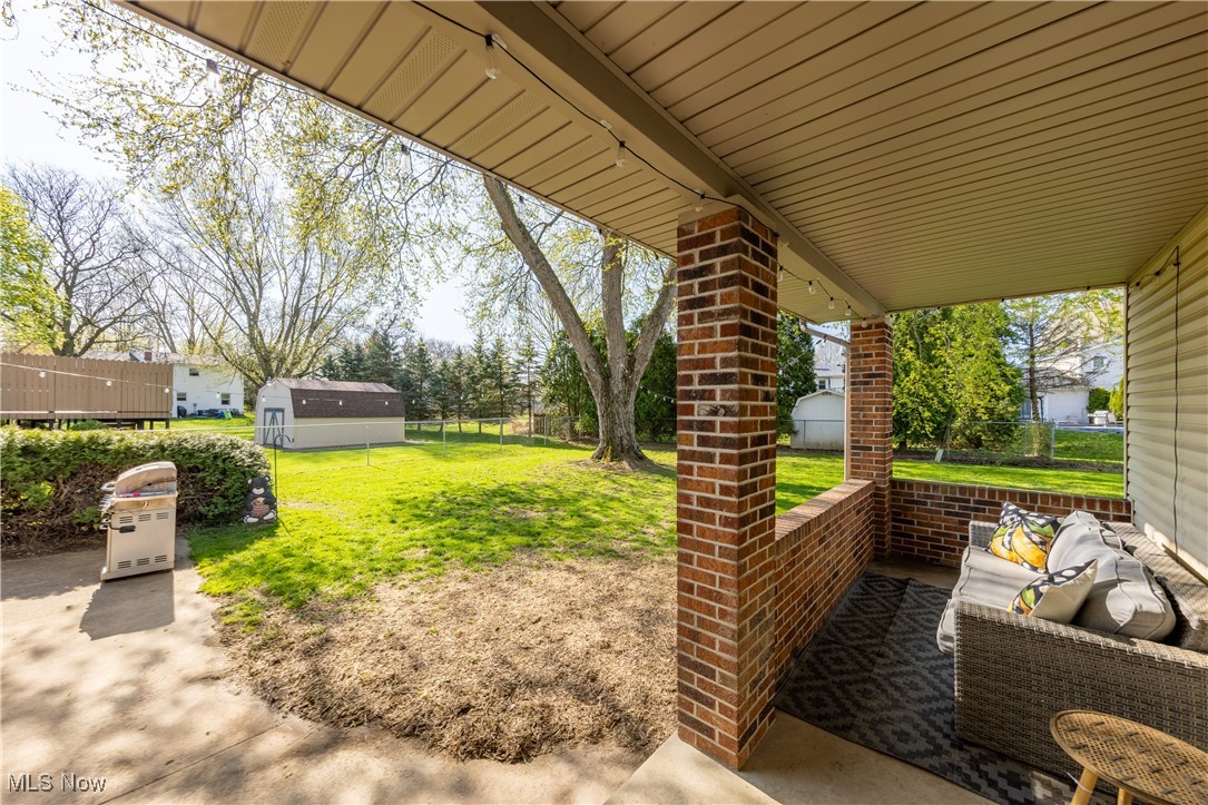 451 Green Garden Drive, Youngstown, Ohio image 33