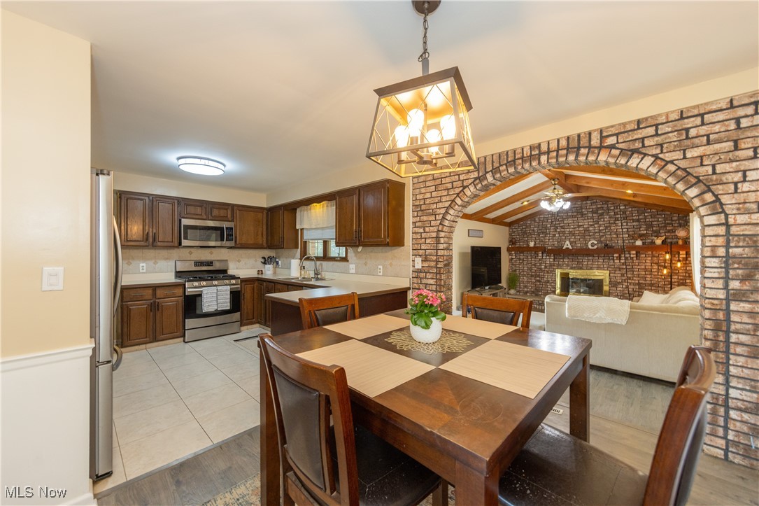 451 Green Garden Drive, Youngstown, Ohio image 11