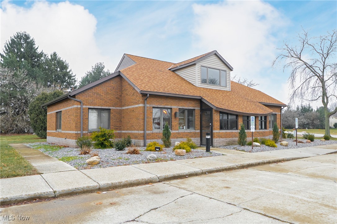 36595 Detroit Road