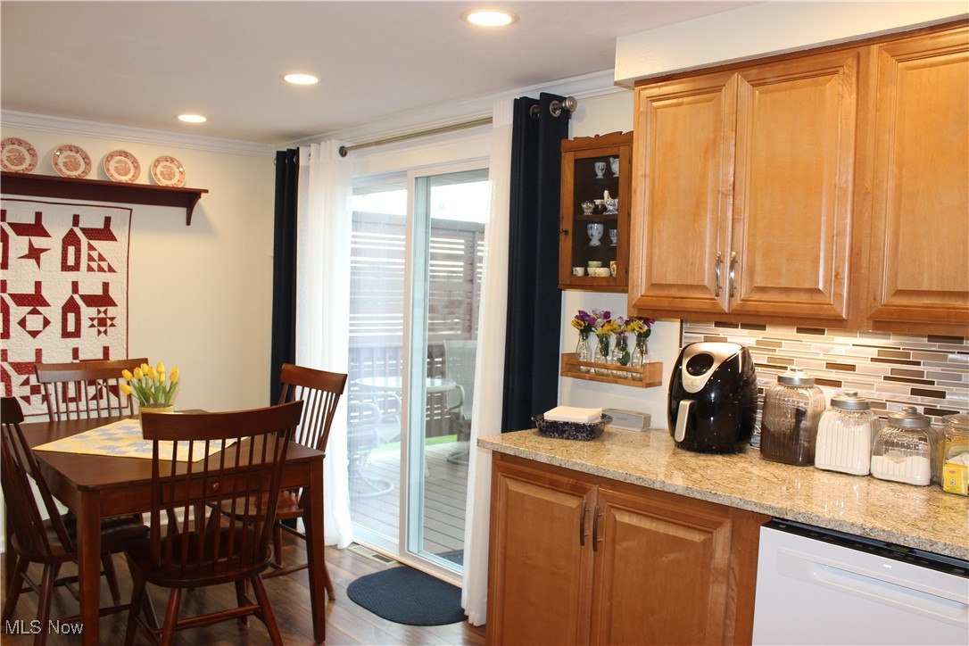 3175 Knollridge Circle, Canton, Ohio image 11