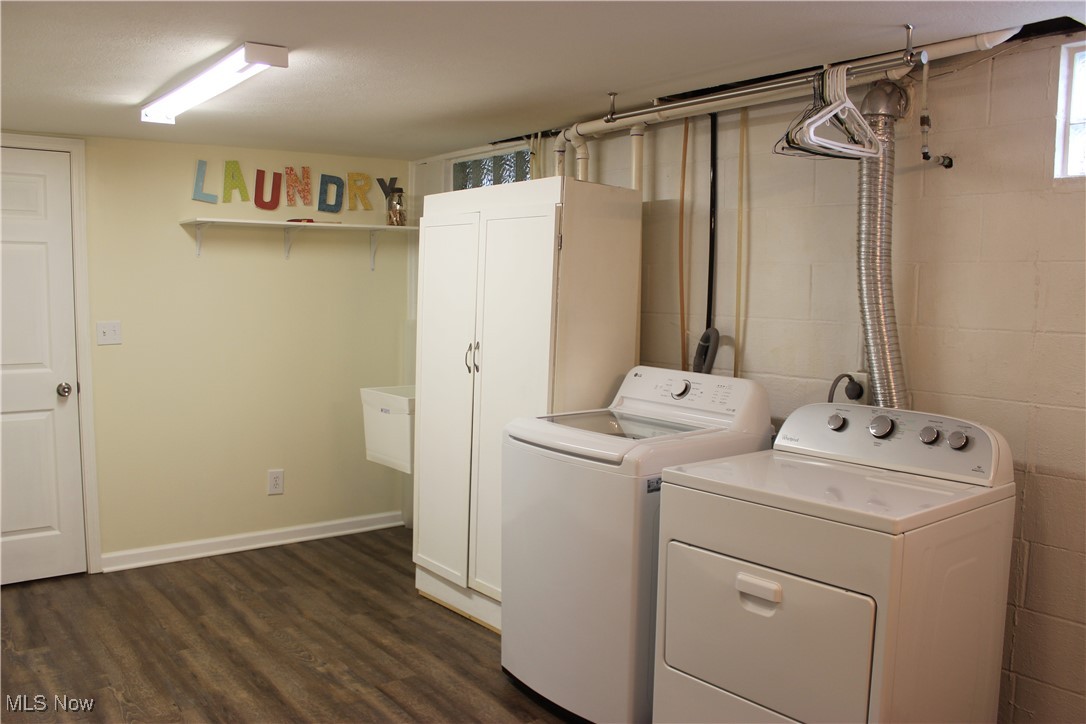 3175 Knollridge Circle, Canton, Ohio image 35