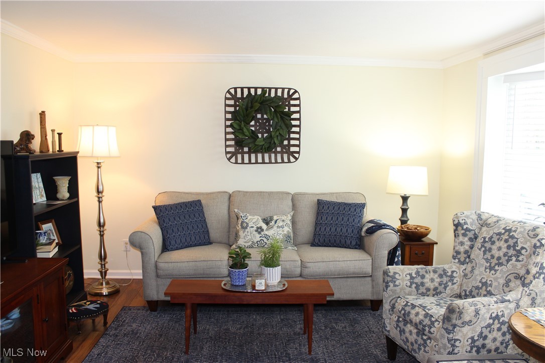 3175 Knollridge Circle, Canton, Ohio image 3
