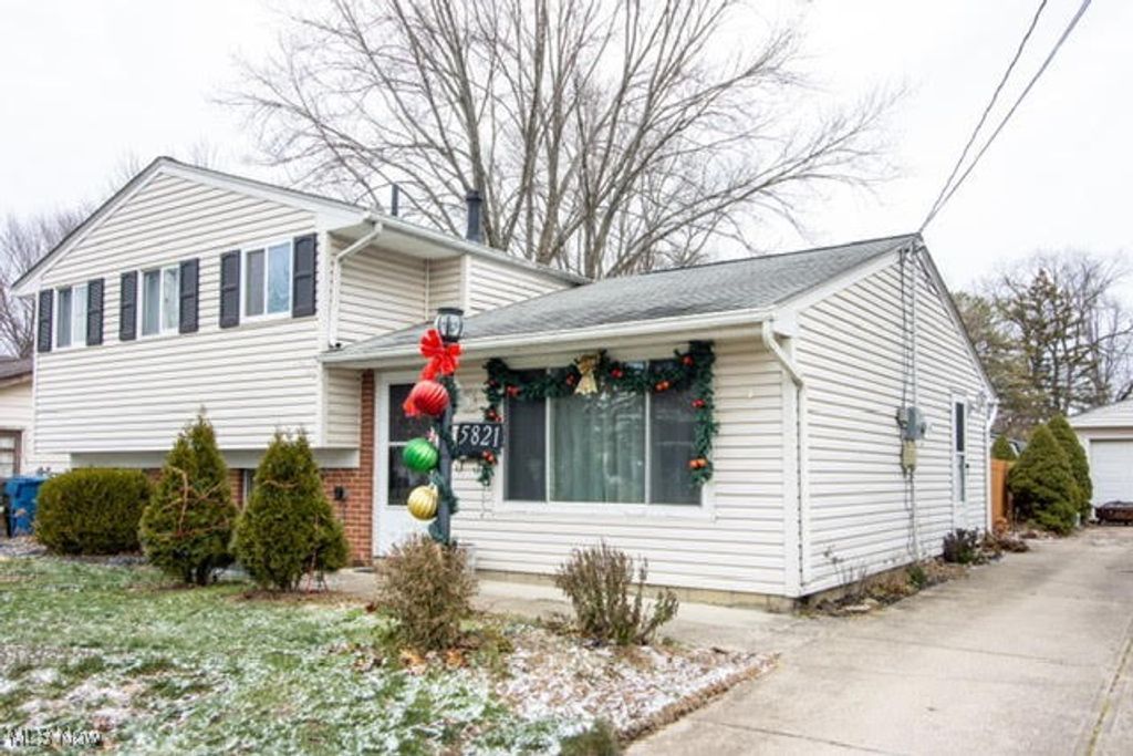 Photo of 5821 Joanne Court, North Ridgeville, OH 44039 (MLS # 5178183)