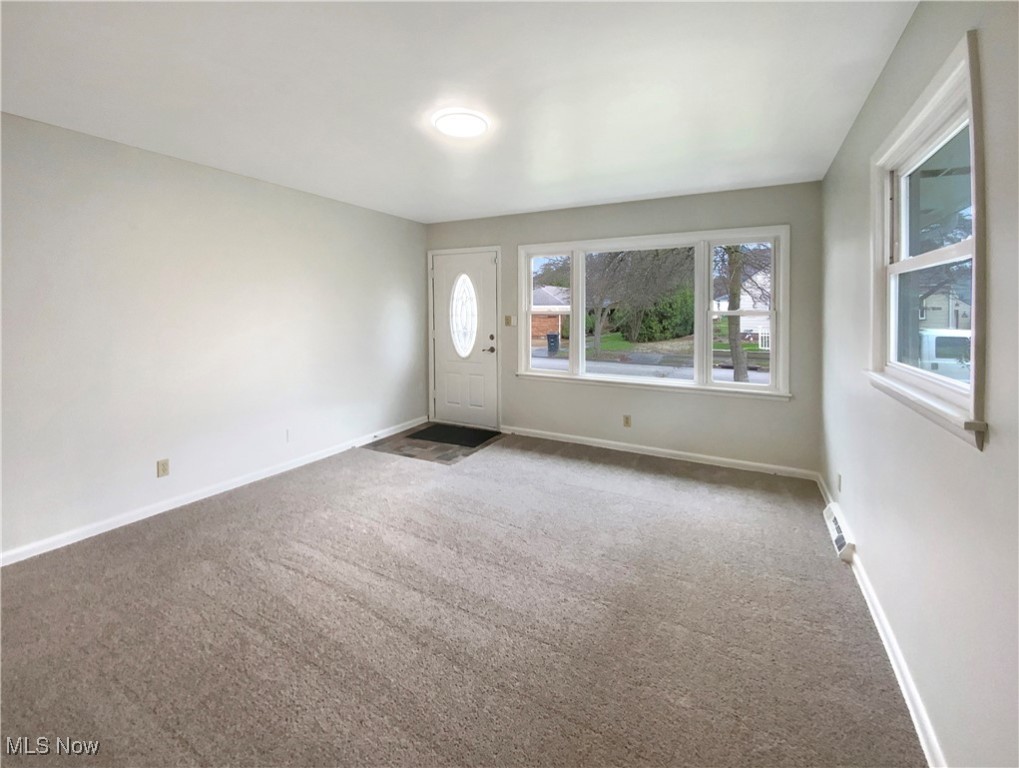 504 Dennison Avenue, Akron, Ohio image 3
