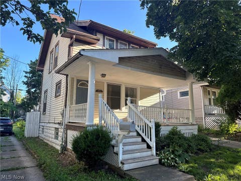 Homes For Sale - 2311 Montclair Avenue<br/> Cleveland, OH 44109