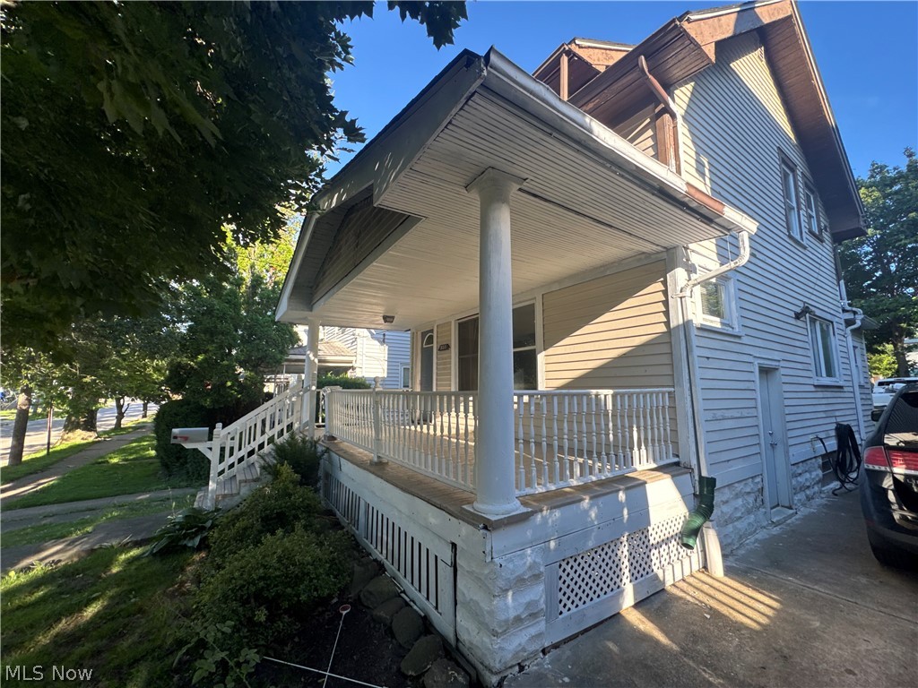 2311 Montclair Avenue