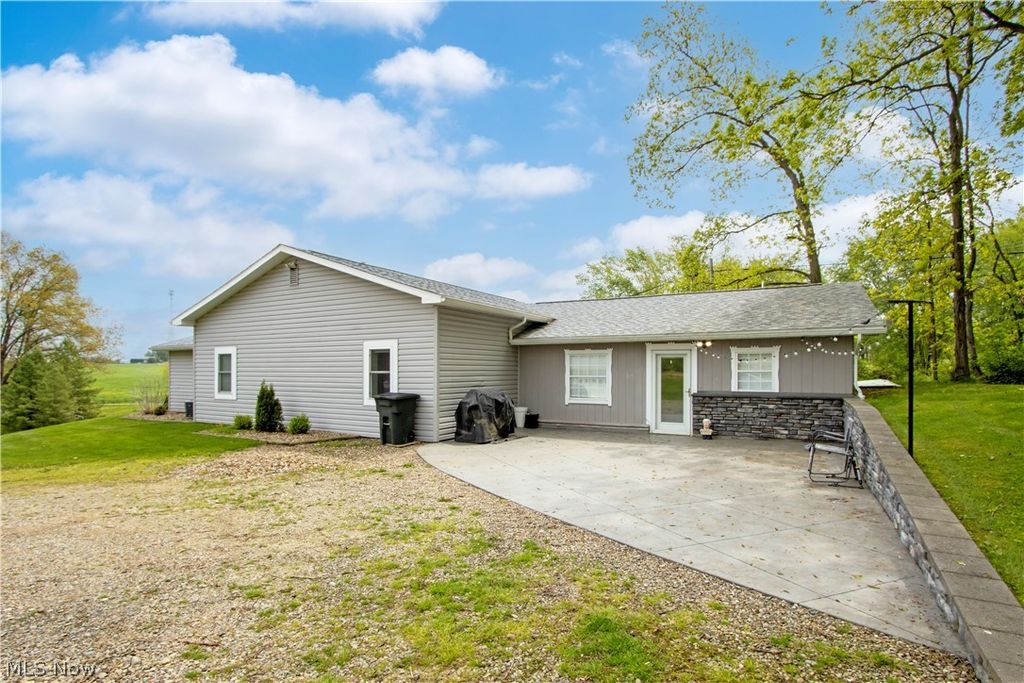 Photo of 8655 County Road 318, Shreve, OH 44676 (MLS # 5207197)