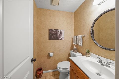 Tiny photo for 8266 Pebble Creek Court, Chagrin Falls, OH 44023 (MLS # 5186688)