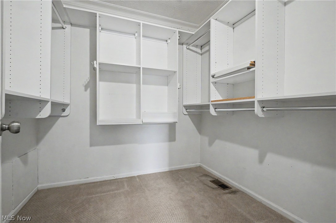 Macintosh Farms Condo 01 - Residential