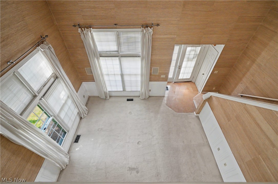 Macintosh Farms Condo 01 - Residential