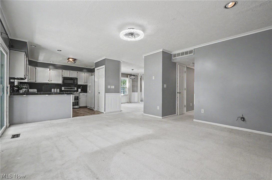 Macintosh Farms Condo 01 - Residential
