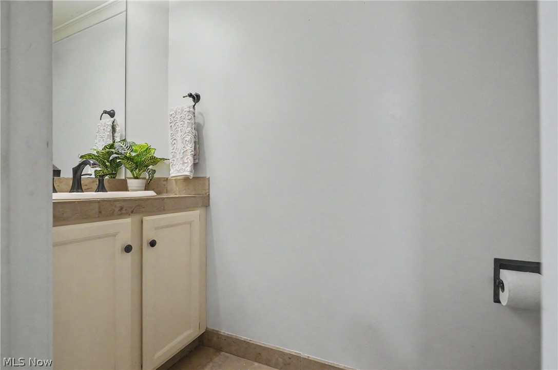Macintosh Farms Condo 01 - Residential