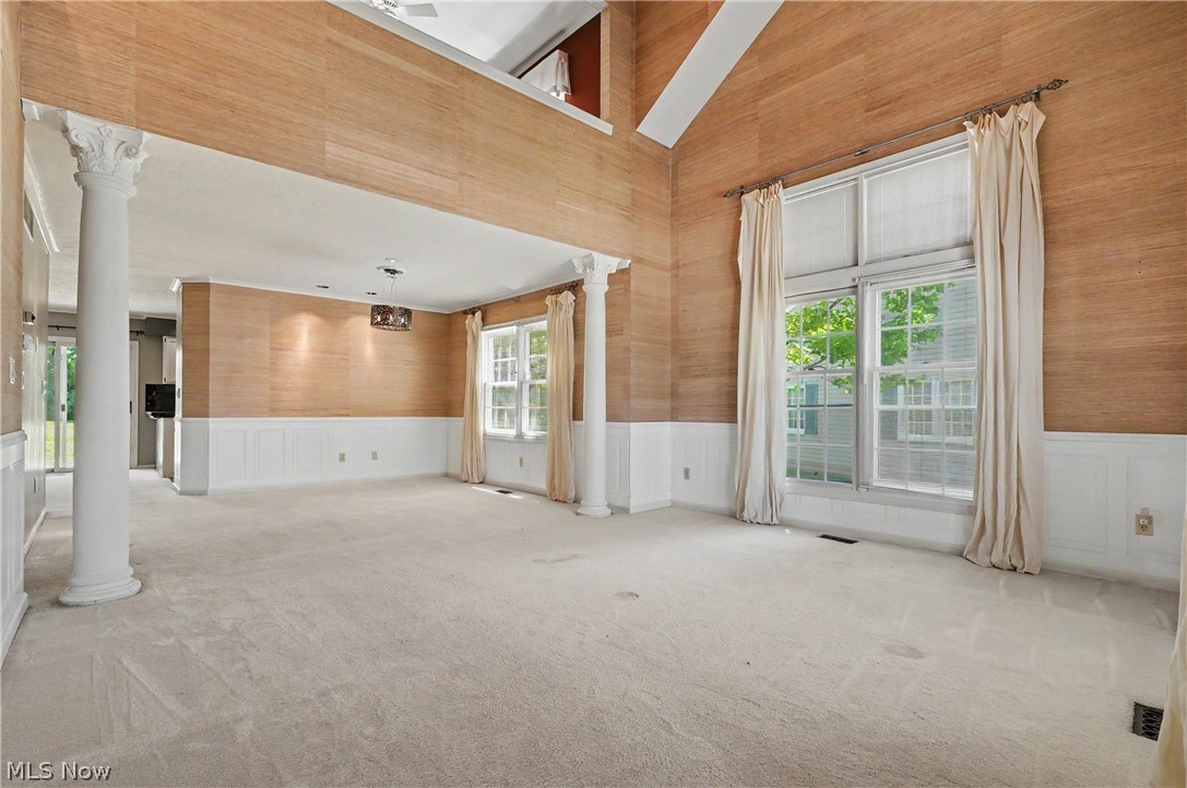 Macintosh Farms Condo 01 - Residential