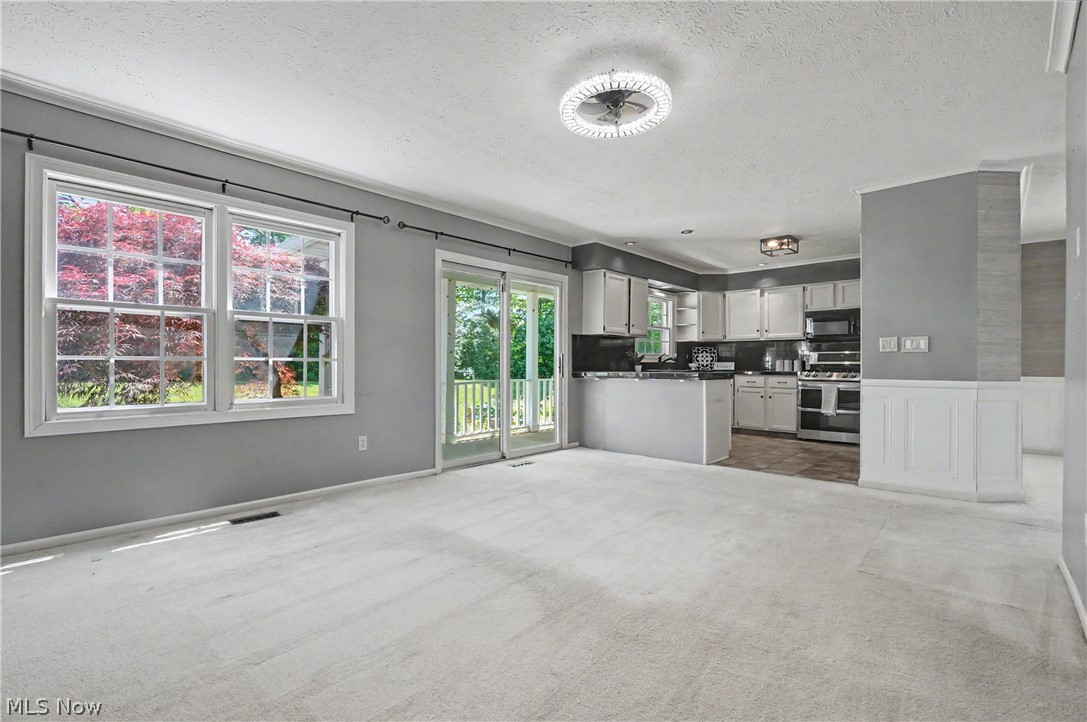 Macintosh Farms Condo 01 - Residential