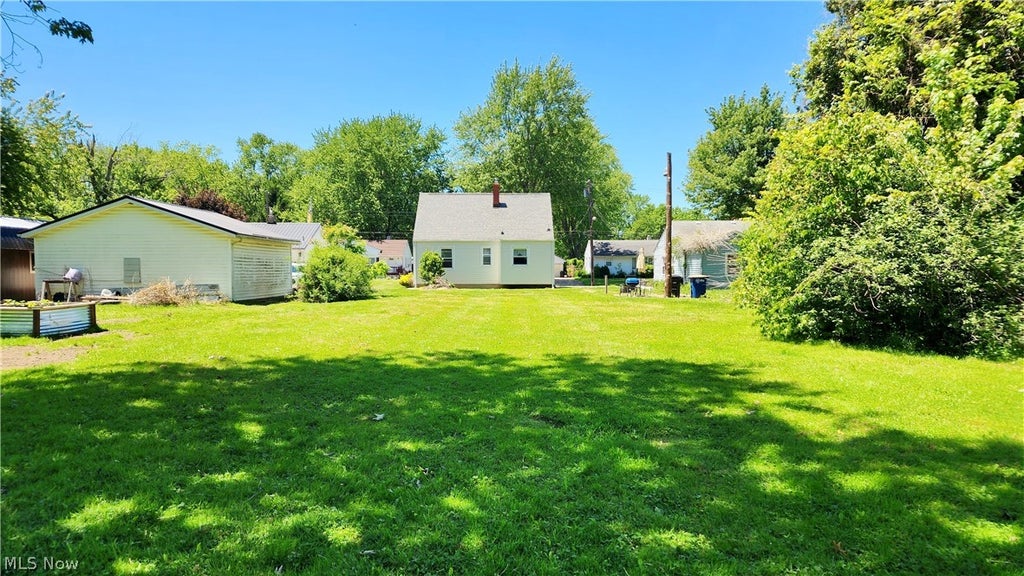 Photo of 1328 Myrtle Avenue, Ashtabula, OH 44004 (MLS # 5216098)