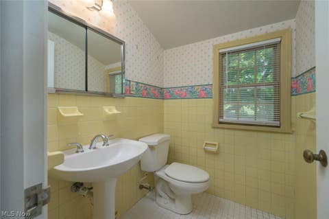 Tiny photo for 475 Brookpark Drive, Canfield, OH 44406 (MLS # 5223516)