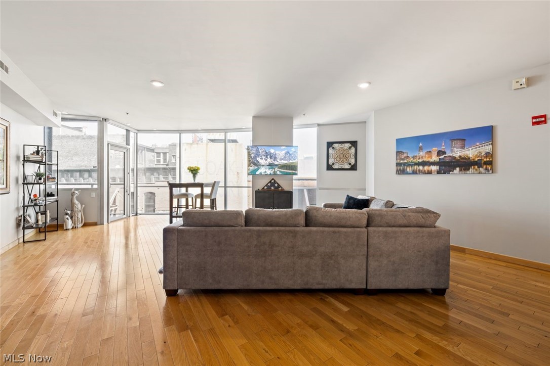 The Pinnacle - Residential