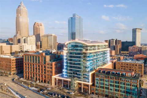 Condo For Sale - 701 W Lakeside Avenue #803<br/> Cleveland, OH 44113