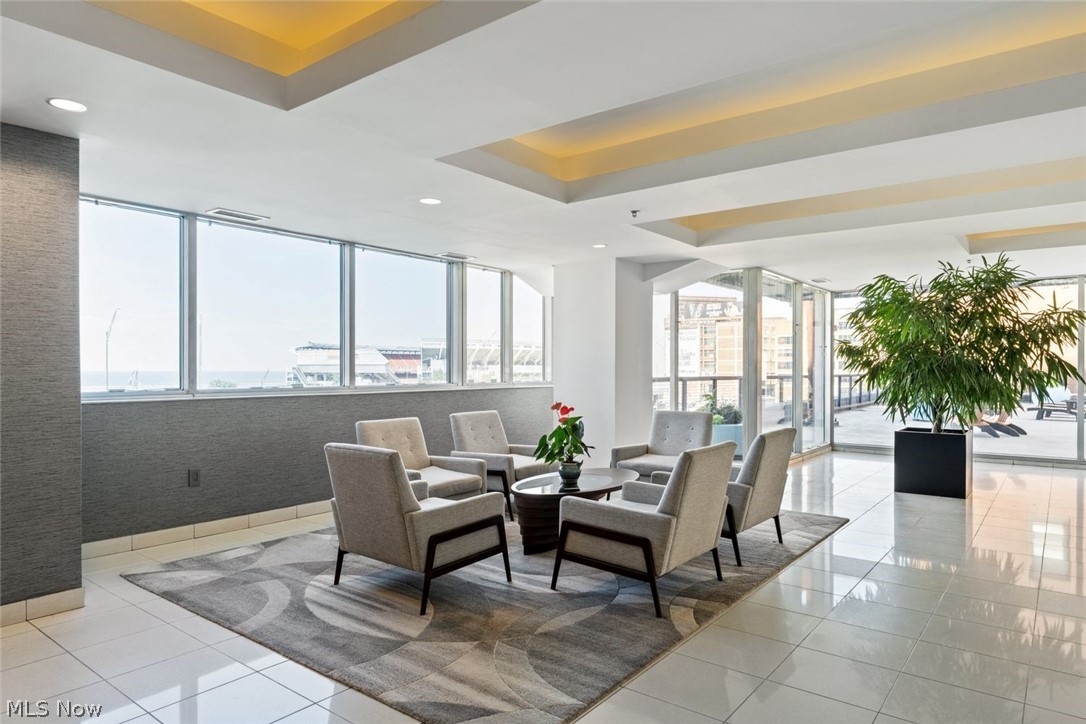 The Pinnacle - Residential