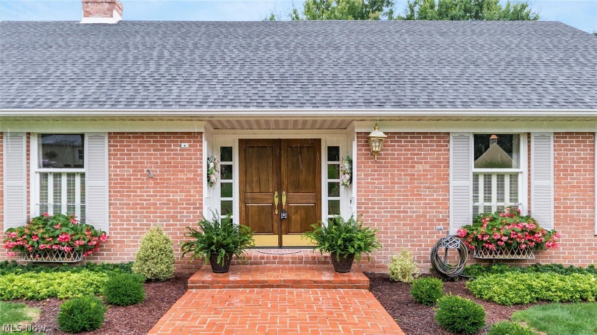 480 W Highland Drive