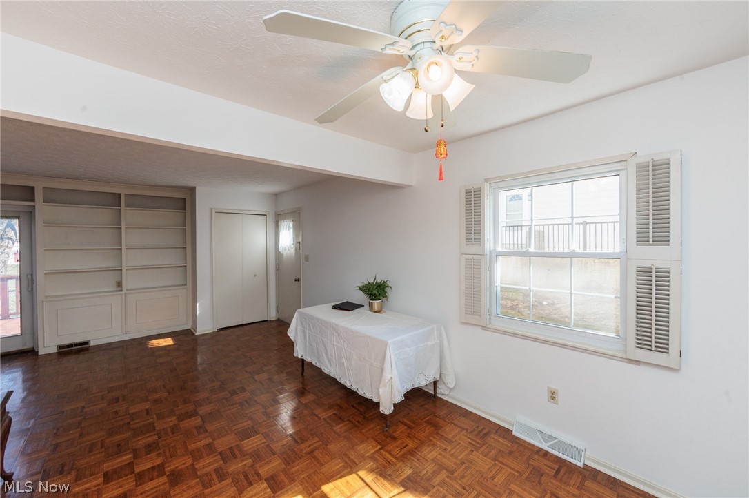 Fox Rest Condo - Residential