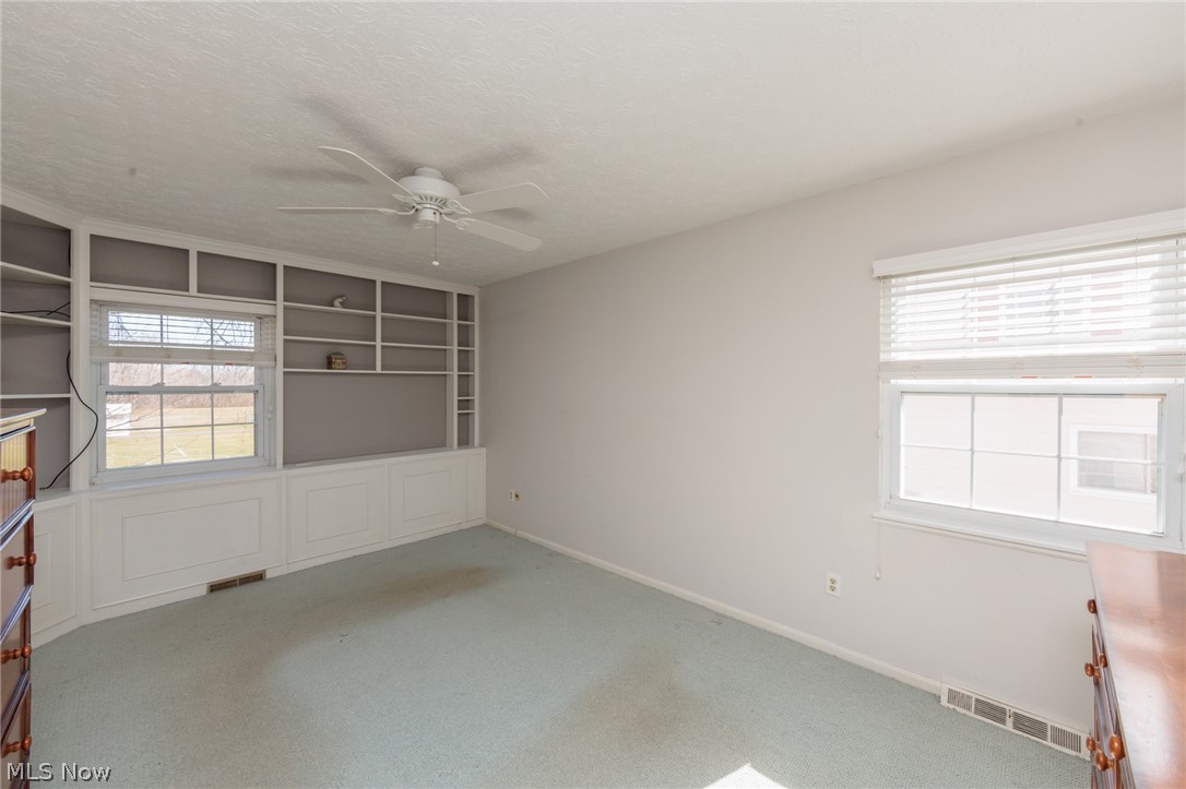 Fox Rest Condo - Residential