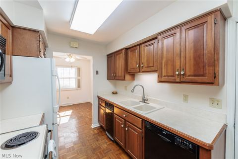 Tiny photo for 8747 Fox Rest Drive, Brecksville, OH 44141 (MLS # 5190369)