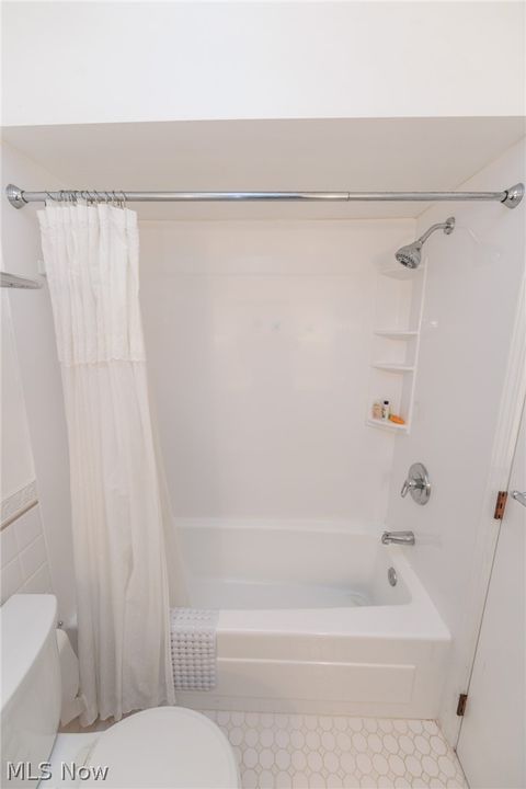 Tiny photo for 8747 Fox Rest Drive, Brecksville, OH 44141 (MLS # 5190369)