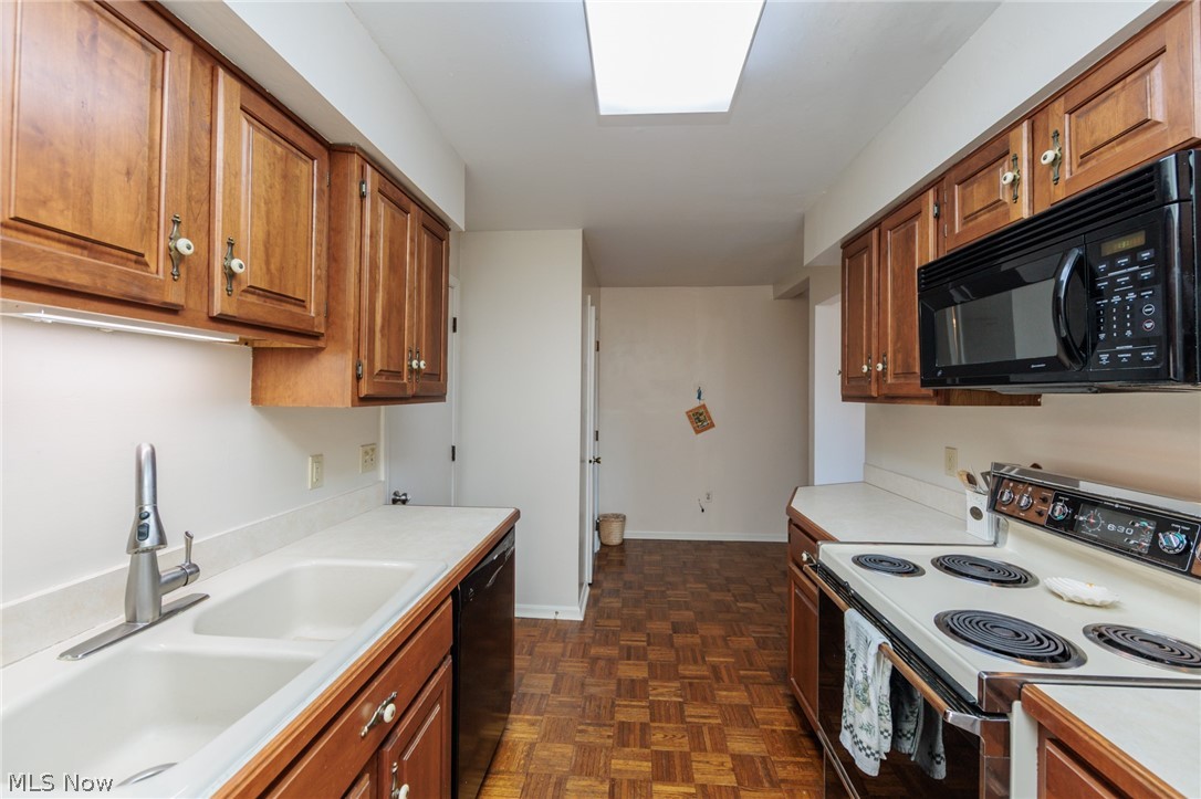 Fox Rest Condo - Residential