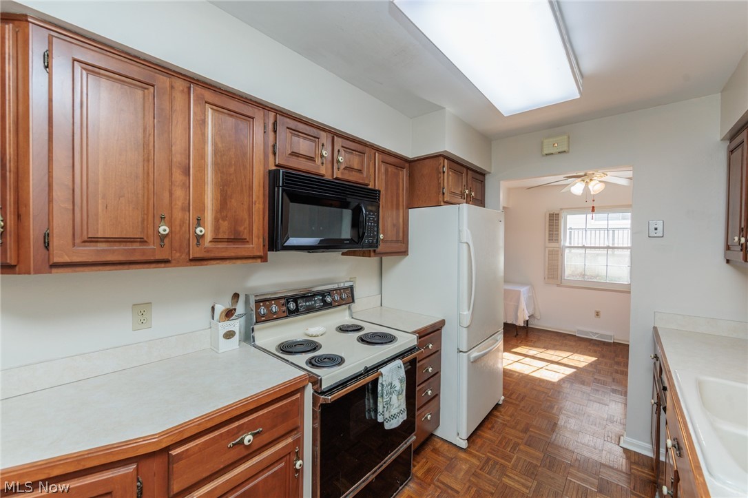 Fox Rest Condo - Residential