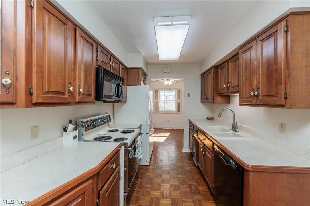 Fox Rest Condo - Residential