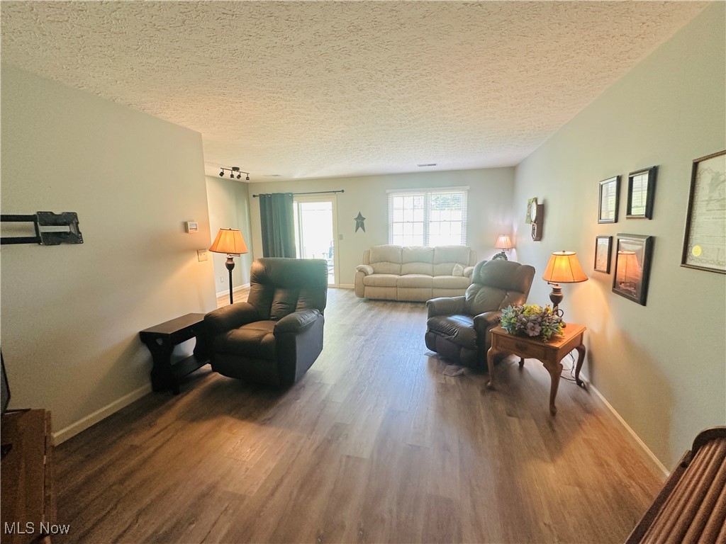 King Rdg Estates Bldg 9 - Residential