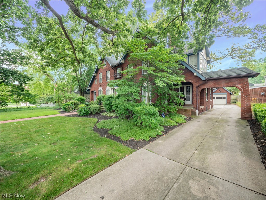 Edgewater Forest Park - Residential