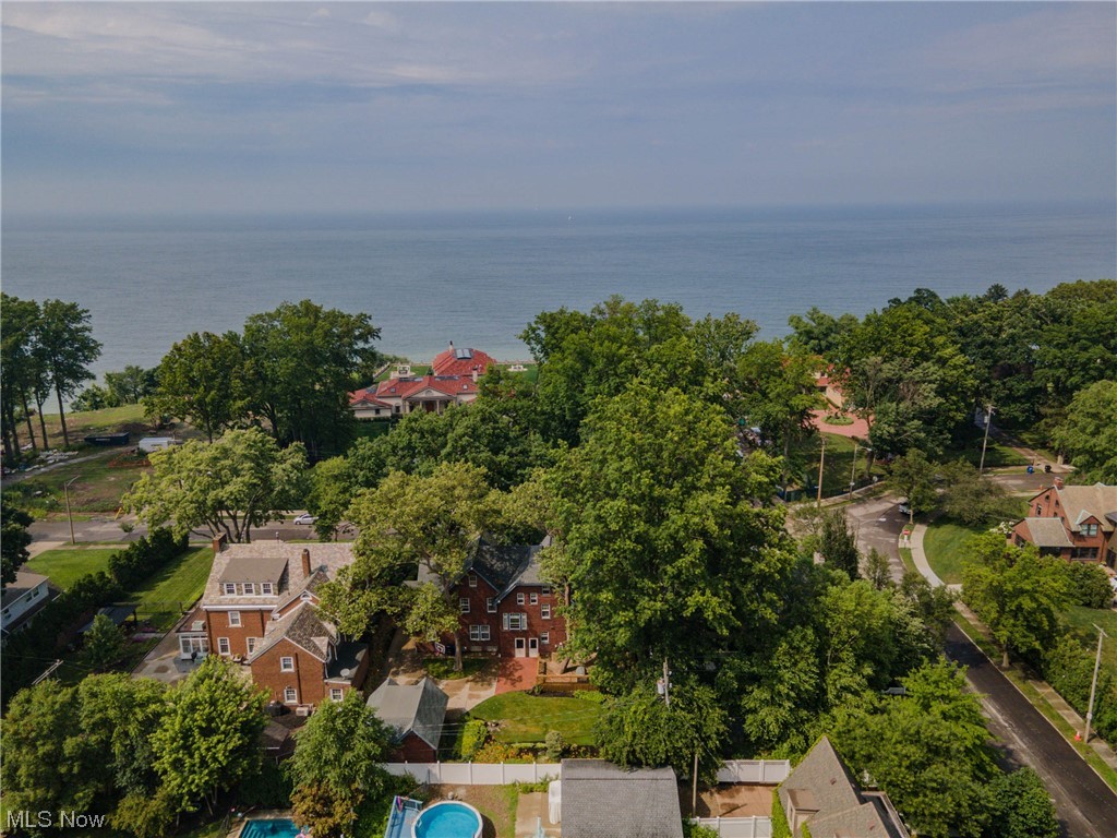 Edgewater Forest Park - Residential