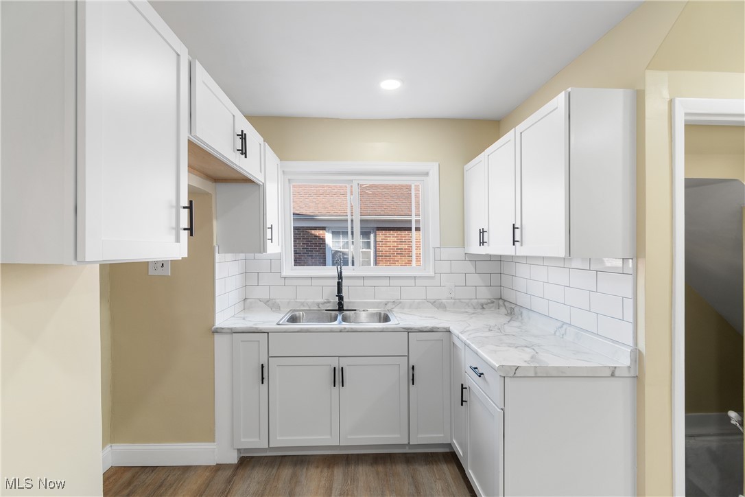 1754 Glenmount Avenue, Akron, Ohio image 13