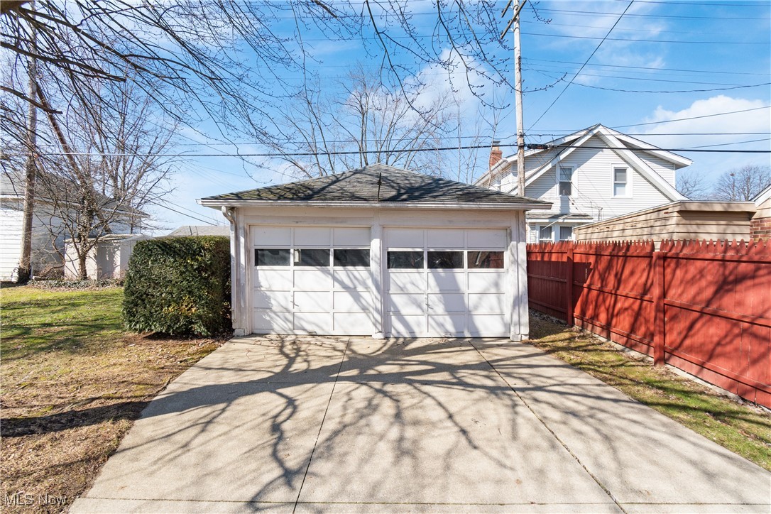 1754 Glenmount Avenue, Akron, Ohio image 35