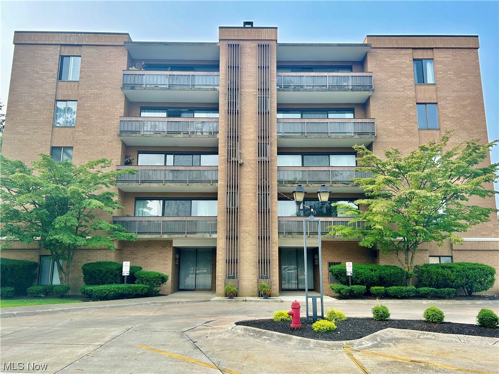 Carrollton Condo - Residential